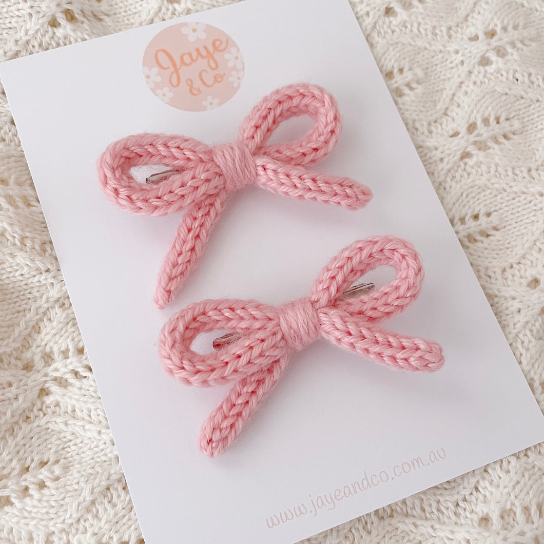 KNITTED BOW HAIR CLIP